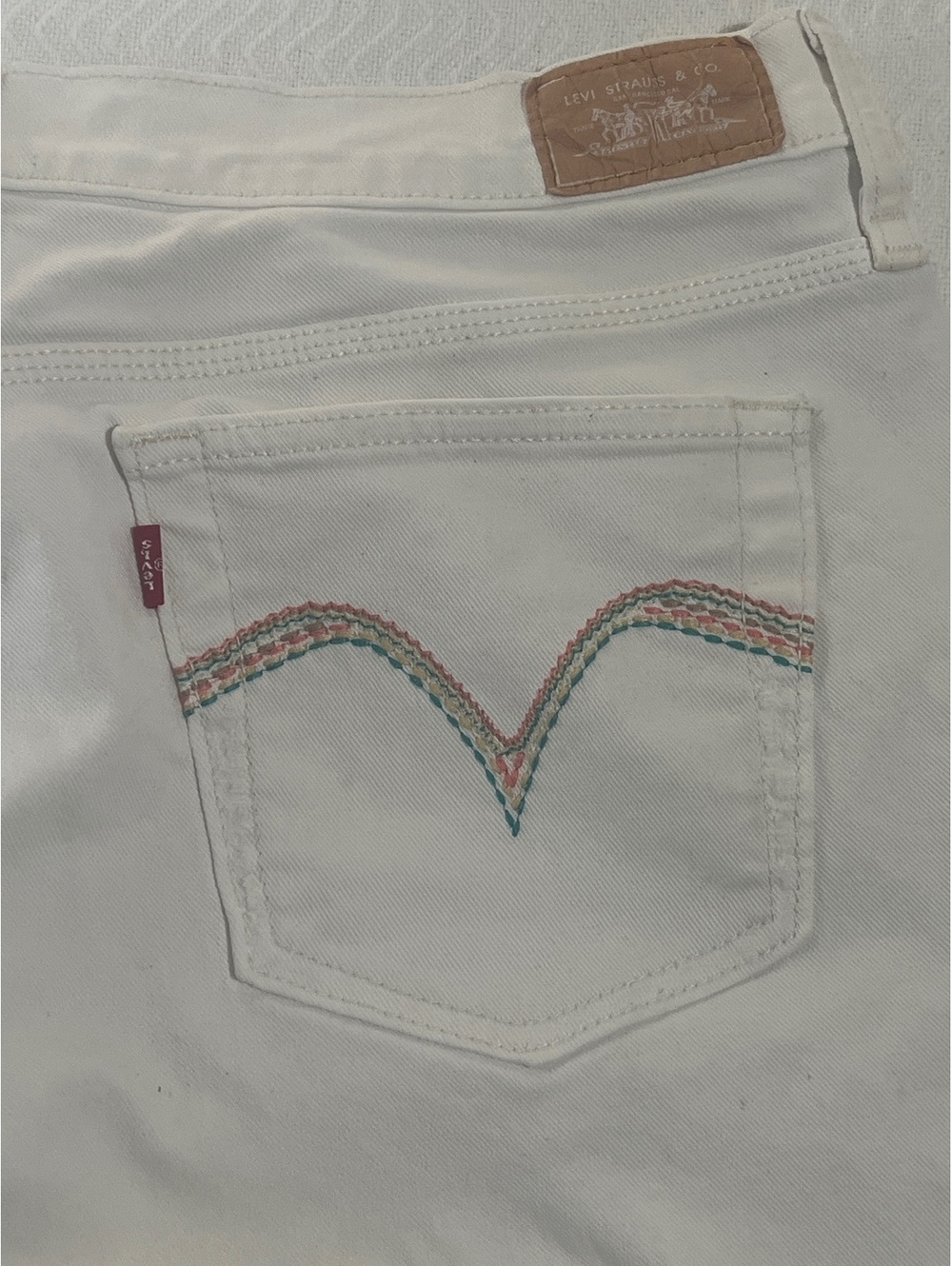Levi's White Capri Jeans Size 14 - Picture 2 of 6